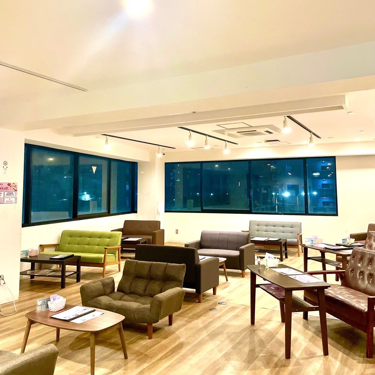 運営が女性で安心💞王道メイドで可愛く推しごと✨時給1300円＋高額バック😻