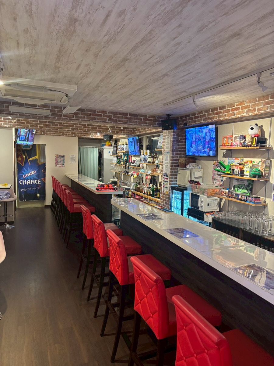 パチンコ店員風の露出が少ない衣装だから未経験でも働きやすい♪パチンコの知識がなくても大歓迎！