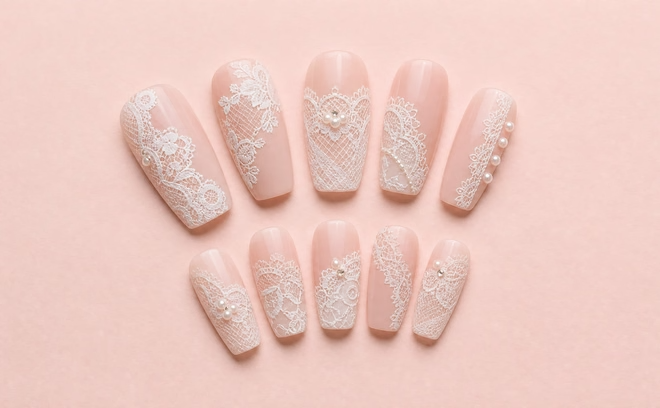 🎀未経験OK🎀スクール完備✨週3日〜OK💕未経験からネイリストデビューしませんか😌